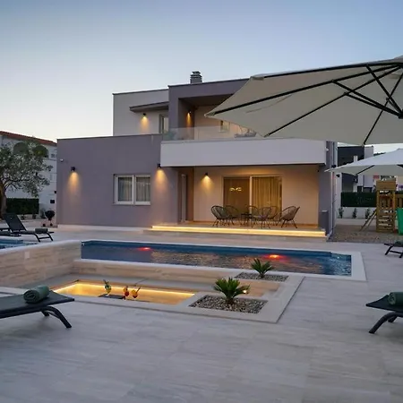 M&n Vila