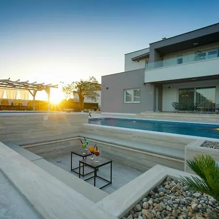 M&n Vila Posedarje