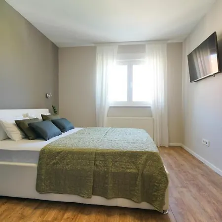 M&n Villa